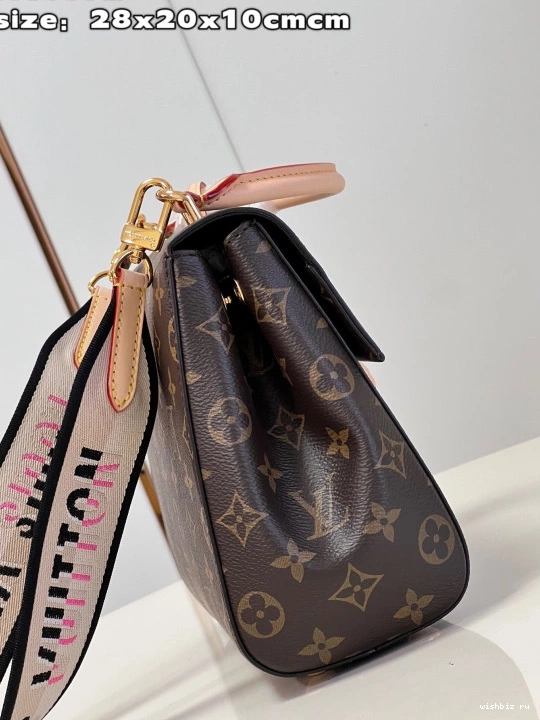 WIS BB CHANELUNY VUITTON LOUIS 1116